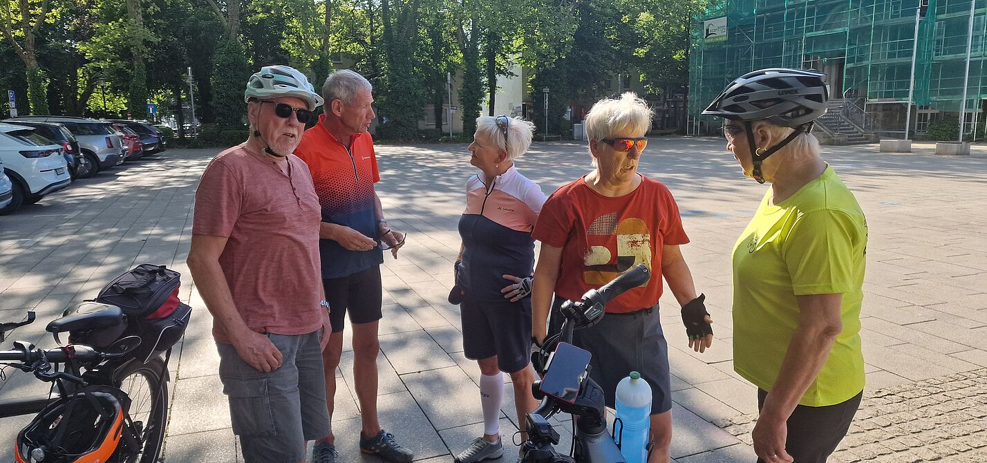 ...die Tour kann starten... ...die Tour kann starten...