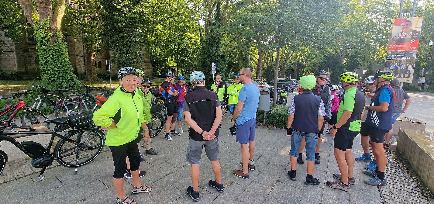 Treffen auf dem Marktplatz