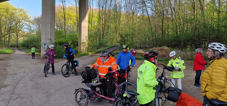 ...unter der Autobahn