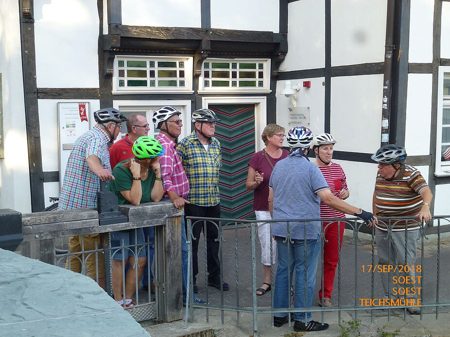 Per Fahrrad geleitete Stadtführung Per Fahrrad geleitete Stadtführung