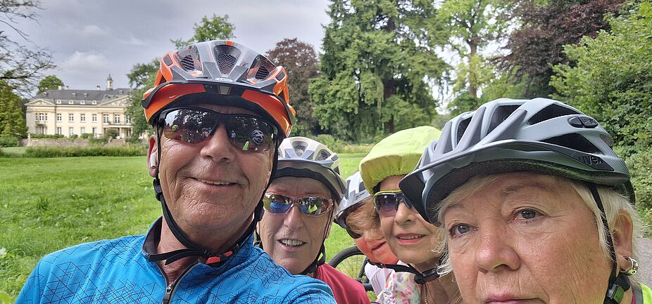 und noch ein Foto vor dem Schloss