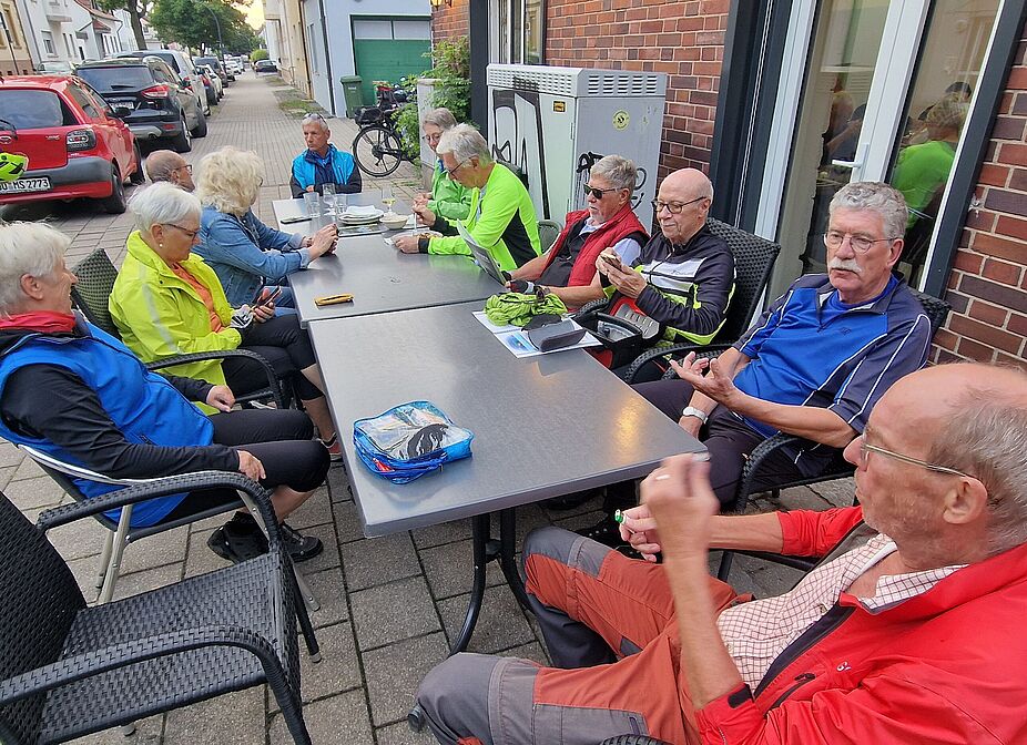 im Freien an der Taverne